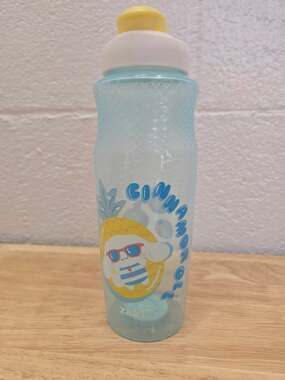 Zak Cinnamoroll 30 oz Water Bottle Sanrio Blue Yellow Flip Top BPA Free